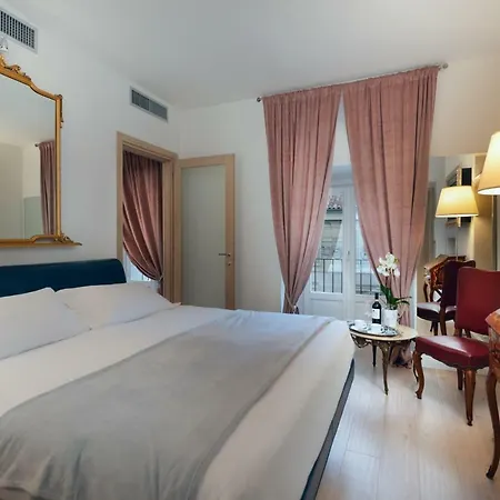 Corte Realdi Piazza Castello 4*