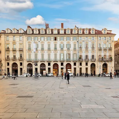 Corte Realdi Piazza Castello 4*