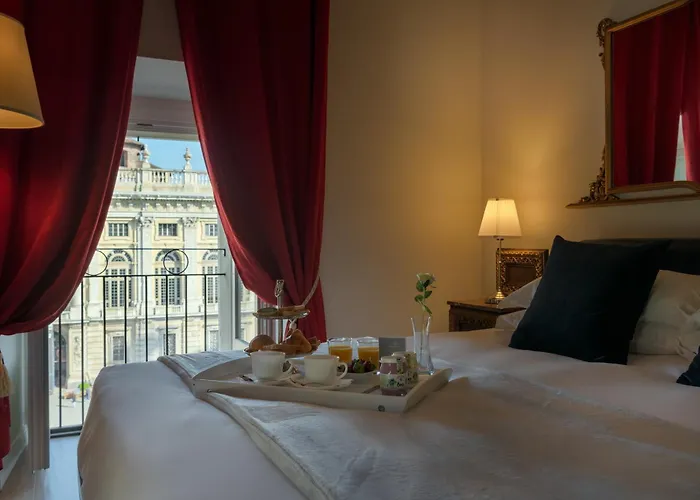 ゲストハウス Corte Realdi Piazza Castello Torino 4*